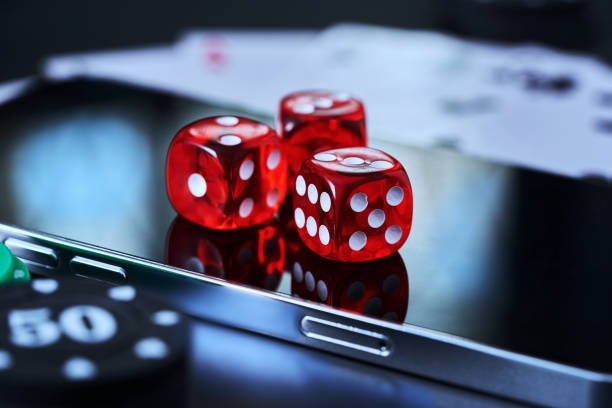 Live dealer chat interface showing multilingual support on mas77